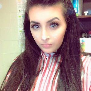 Meet your Posher, Jenna